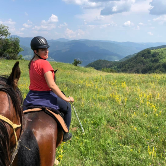 Horse riding for two and archery near Svoge from Makaroon