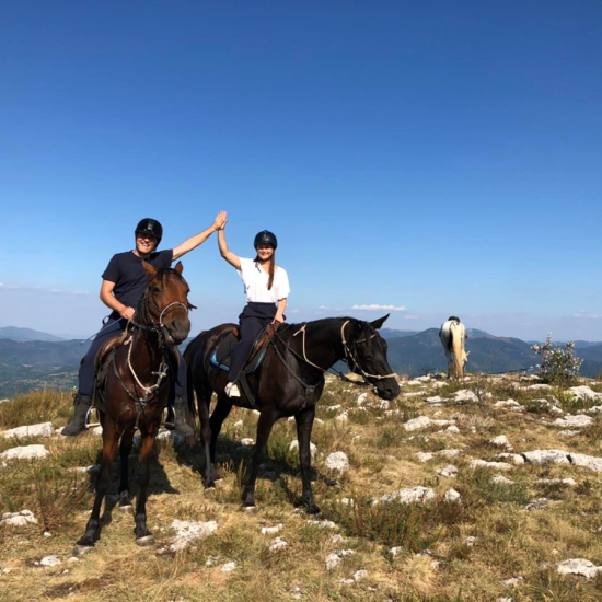 Horse riding for two and archery near Svoge from Makaroon