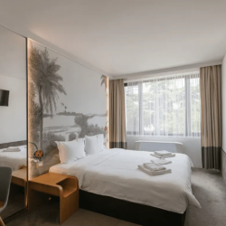 Отдъхнете сред природата с „Нощувка за двама в Raya Garden“ във Велико Търново