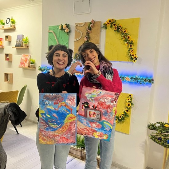 Споделете вдъхновението и въображението си с Тандемно рисуване за двама от Makaroon Споделете вдъхновението и въображението си с Тандемно рисуване за двама от Makaroon