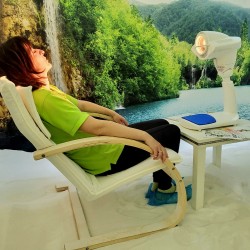 Терапия в солна стая + масаж + светлинна терапия с антиейджинг Терапия в солна стая + масаж + светлинна терапия с антиейджинг