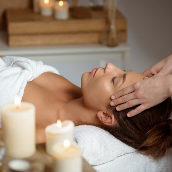 Споделена почивка с „Масаж за дете с родител в гр. Варна“ от Makaroon