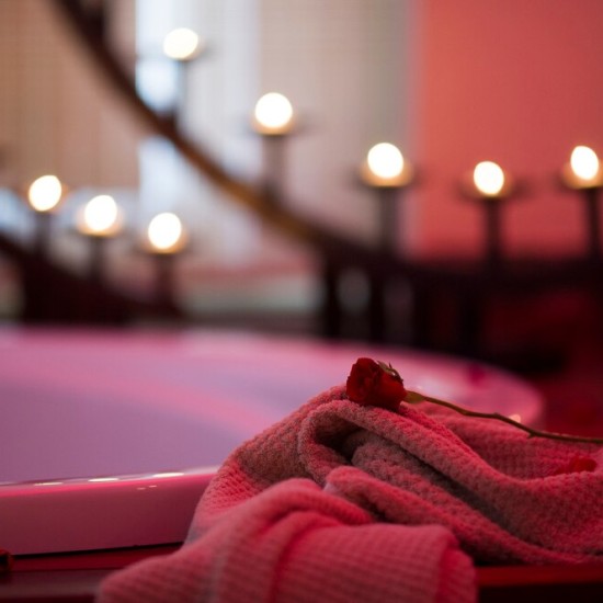 Грижа със Спа ден за Него във Варна от Makaroon