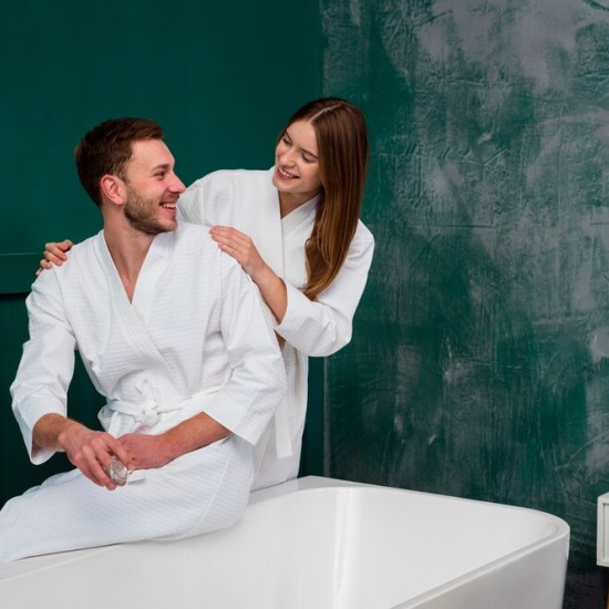 Взаимна хармония и романтика със "Спа ден за двама души във Варна" от Makaroon Взаимна хармония и романтика със "Спа ден за двама души във Варна" от Makaroon