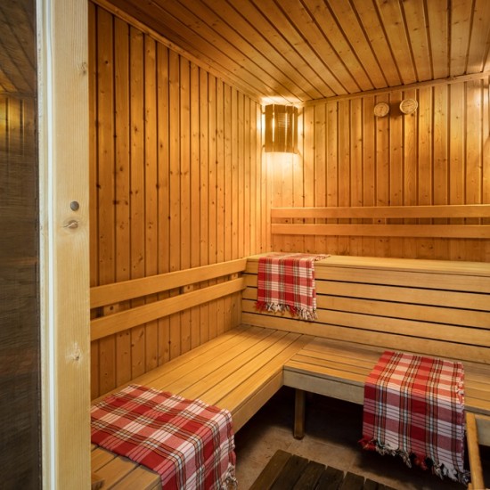 Термо басейн, джакузи, сауна и парна баня с "Релаксираща СПА почивка в Secret SPA" от Makaroon