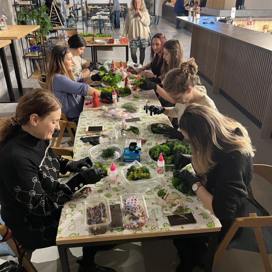 Изкуство и природа с Арт работилница за скандинавски мъх в София или Варна от Makaroon