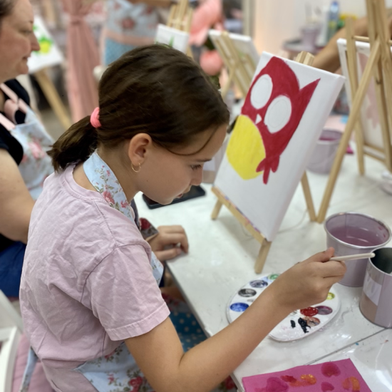 Пълноценно прекарано време заедно с "Арт приключение за родител и дете" от Makaroon Пълноценно прекарано време заедно с "Арт приключение за родител и дете" от Makaroon