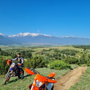 В сърцето на Пирин с "Еднодневен тур с ендуро мотори край Банско" В сърцето на Пирин с "Еднодневен тур с ендуро мотори край Банско"