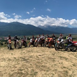Двудневен тур с ендуро мотори + 2 нощувки в Wellness Hotel Bulgaria край Банско Двудневен тур с ендуро мотори + 2 нощувки в Wellness Hotel Bulgaria край Банско