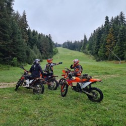 В сърцето на Пирин с "Еднодневен тур с ендуро мотори край Банско"