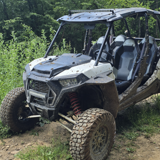 Подарете приключение с "Каране на двуместно УТВ край Габрово за 1 час" от Makaroon Подарете приключение с "Каране на двуместно УТВ край Габрово за 1 час" от Makaroon