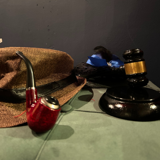 Открийте убиеца с "Мистериозна ролева парти игра с убийство „Victima” в София или Пловдив" от Makaroon Открийте убиеца с "Мистериозна ролева парти игра с убийство „Victima” в София или Пловдив" от Makaroon