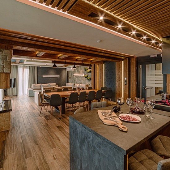 Двудневна почивка сред тишината на природата във „Вила Рустик‘‘ от Makaroon