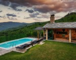 Двудневна почивка сред тишината на природата във „Вила Рустик‘‘ от Makaroon