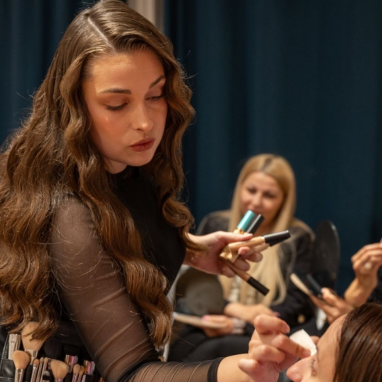 Едно интересно дамско събитие - "Грим и вино в София" от Makaroon Едно интересно дамско събитие - "Грим и вино в София" от Makaroon