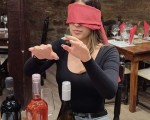 Дегустация на вино на тъмно – предизвикателство за сетивата за шестима във В. Търново от Макароон Дегустация на вино на тъмно – предизвикателство за сетивата за шестима във В. Търново от Макароон