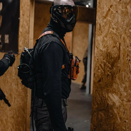 Изживейте истински екшън и адреналин с епичен Airsoft дуел 1 в 1 в Пловдив от Makaroon