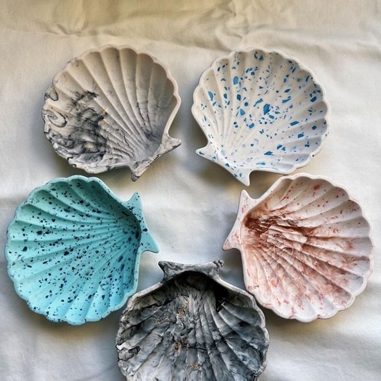 Творчески спомен с "Арт работилница с Еко смола за поставка за бижута в Пловдив" от Makaroon