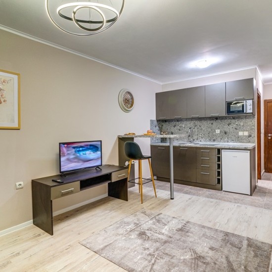 Зимна приказка с„ Нощувка за двама в комплекс Замъка, Пампрово" от Makaroon