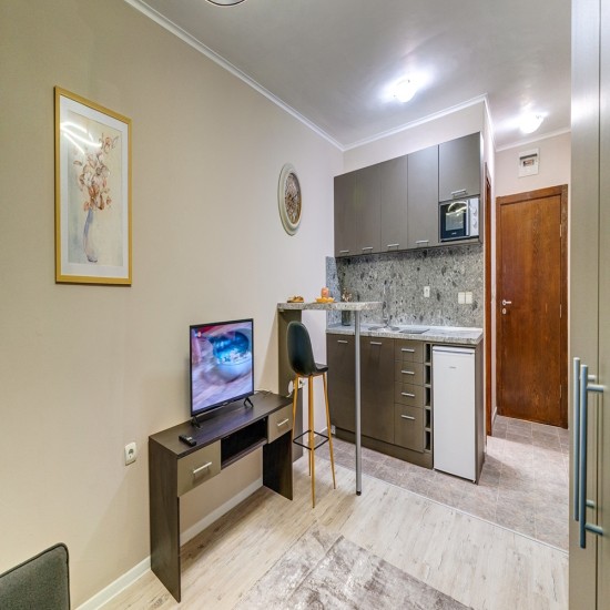 Зимна приказка с„ Нощувка за двама в комплекс Замъка, Пампрово" от Makaroon