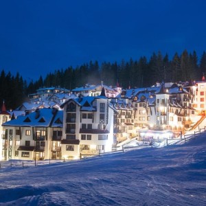 Удобство и уют в планината с „Нощувка за двама в комплекс Замъка, Пампорово"