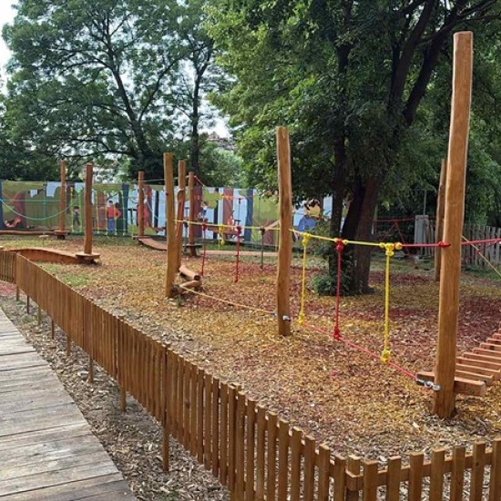 Щуро преживяване за деца с въжен тролей, пица и сладолед в Приключенски парк Юнак от Makaroon