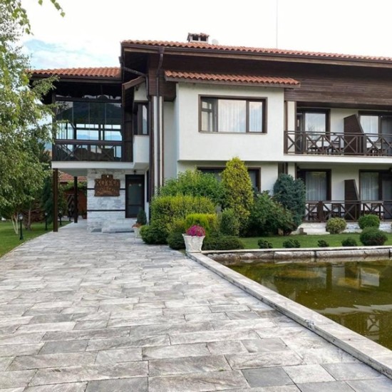 Време за почивка - прекрайте две нощувки със закуска за двама в комплекс Белите скали от Makaroon