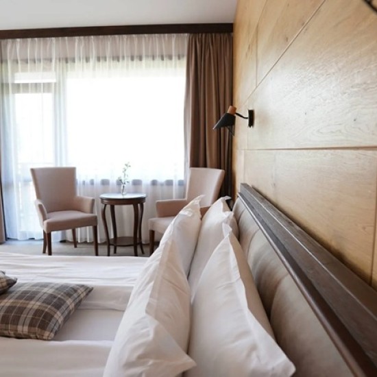 Време за почивка - прекрайте две нощувки със закуска за двама в комплекс Белите скали от Makaroon