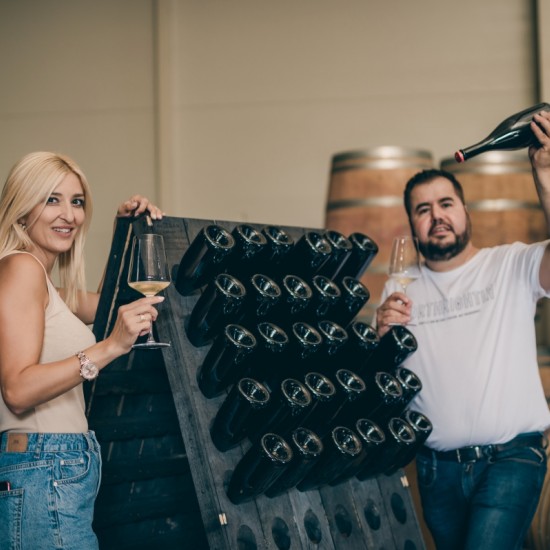  Преживяване за ценители - Тур и дегустация на вина от редки български сортове във Винарска изба Царев Брод от Makaroon