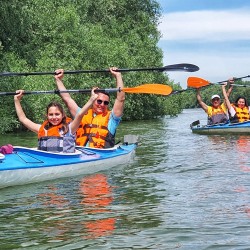Приключение по вода с еднодневен Каяк тур по избор за един човек край Свищов