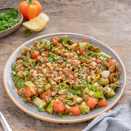 Насладете се на модерна и автентична кухня с Вечеря за двама в Ливански ресторант SanTé от Makaroon