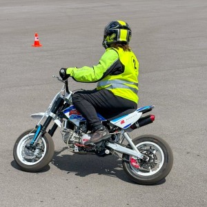 Подобрете уменията си по каране на мотор с Индивидуално обучение в Мото академия в Перник Подобрете уменията си по каране на мотор с Индивидуално обучение в Мото академия в Перник