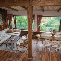 На гости на природата с 2 нощувки в апартамент Хамбарът, къща за гости Нашето място, с. Зорница