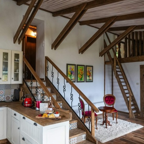 Почивка в планината с цялото семейство 2 нощувки в апартамент Хамбарът, къща за гости Нашето място, с. Зорница от Makaroon