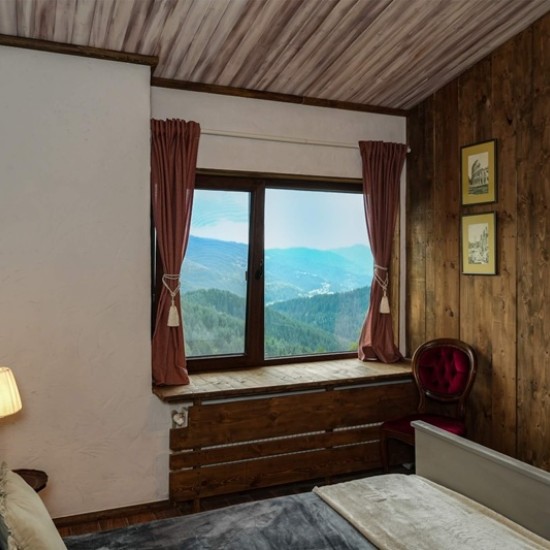 Почивка в планината с цялото семейство 2 нощувки в апартамент Хамбарът, къща за гости Нашето място, с. Зорница от Makaroon