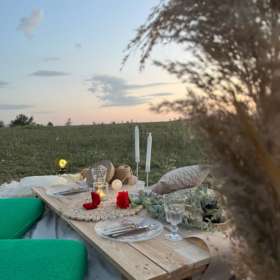 Spend shared time together with a Picnic in Nature for Two around Tarnovo or Gabrovo from Makaroon Spend shared time together with a Picnic in Nature for Two around Tarnovo or Gabrovo from Makaroon