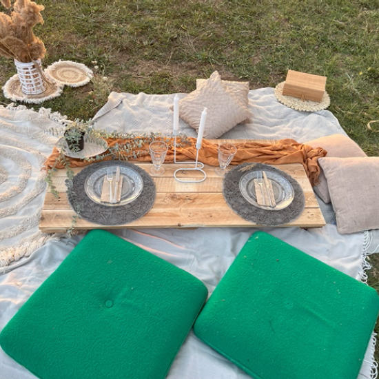 Прекарайте споделено време заедно с Пикник сред природата за четирима около Търново или Габрово от Makaroon