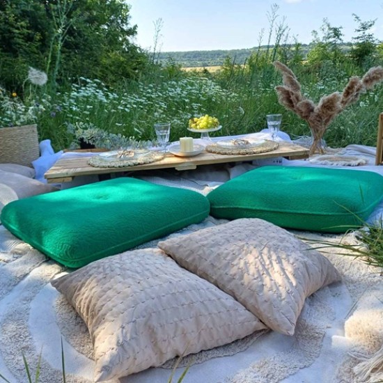 Spend shared time together with a Picnic in Nature for Two around Tarnovo or Gabrovo from Makaroon Spend shared time together with a Picnic in Nature for Two around Tarnovo or Gabrovo from Makaroon