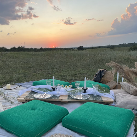 Spend shared time together with a Picnic in Nature for Two around Tarnovo or Gabrovo from Makaroon Spend shared time together with a Picnic in Nature for Two around Tarnovo or Gabrovo from Makaroon