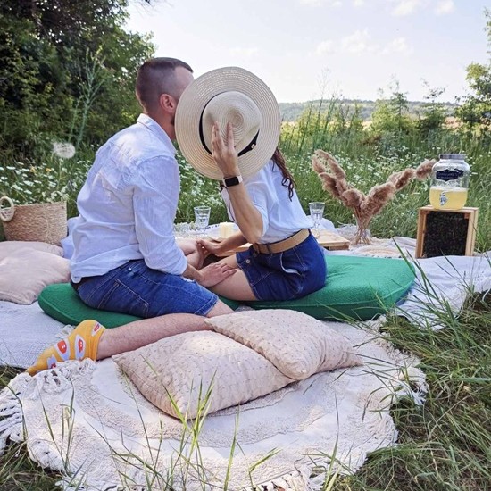 Spend shared time together with a Picnic in Nature for Two around Tarnovo or Gabrovo from Makaroon Spend shared time together with a Picnic in Nature for Two around Tarnovo or Gabrovo from Makaroon