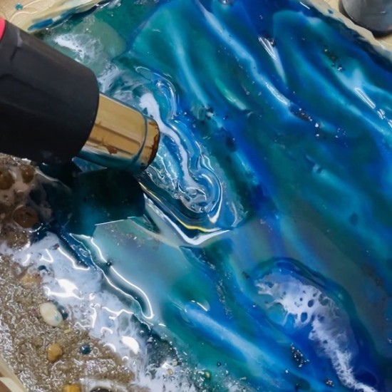 Създайте свое собствено парченце море с Работилница за изработка на морски часовник от епоксидна смола от Makaroon