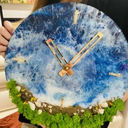 Работилница за изработка на морски часовник от епоксидна смола 30х30 см във Варна Работилница за изработка на морски часовник от епоксидна смола 30х30 см във Варна