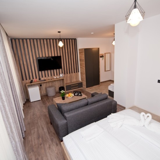 Indulge in complete relaxation with breakfast and spa with an overnight stay for two at the Romantica SPA Hotel from Makaroon