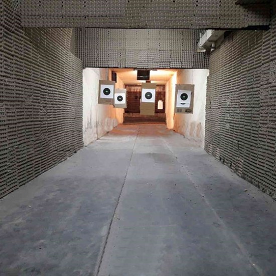 Вдигнете адреналина с Обучение по стрелба с различни видове оръжия в Пловдив от Makaroon Вдигнете адреналина с Обучение по стрелба с различни видове оръжия в Пловдив от Makaroon