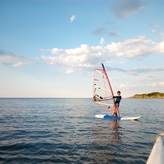 Подарете си една необикновена разходка по море с каяк или sup за двама в залива на плаж Нестинарка от Makaroon