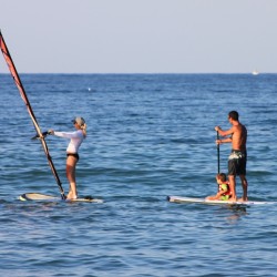 Вятър и море: Урок по уиндсърф, хавайски сърф, SUP или каяк за един човек от Сърф училище Нестинарка, гр. Царево