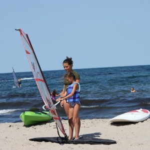 Индивидуален урок по уиндсърф, хавайски сърф, SUP или каяк за деца от Сърф училище Нестинарка, гр. Царево