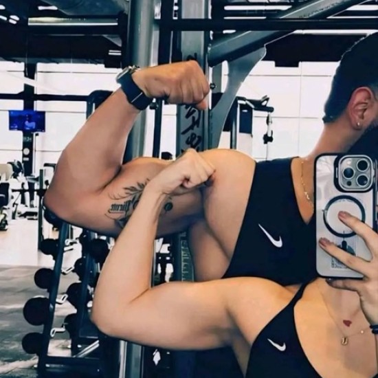 Създайте своето красиво мускулесто тяло с Предизвикателство мускулен сексапил от Makaroon Създайте своето красиво мускулесто тяло с Предизвикателство мускулен сексапил от Makaroon